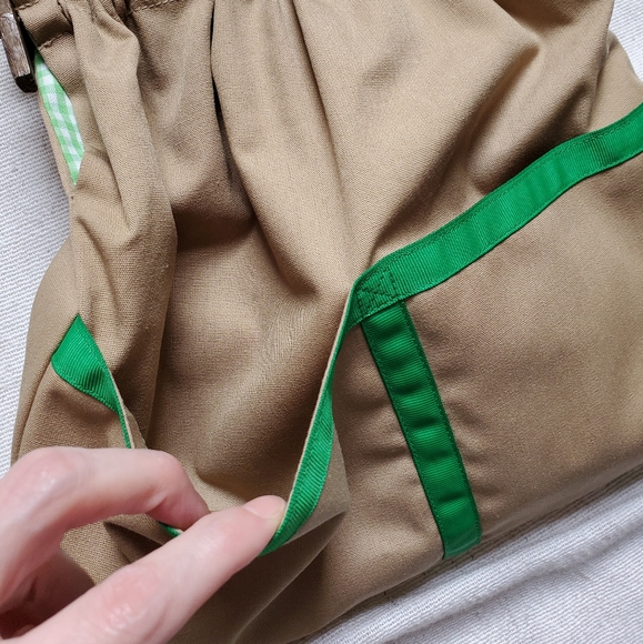 Vintage Homemade Embroidered Squirrel Handbag with Wooden Handles - Picture 4 of 6